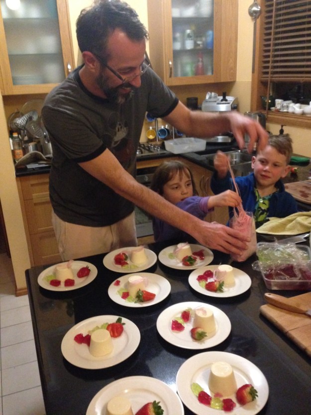 The kids helping out with the dessert!
