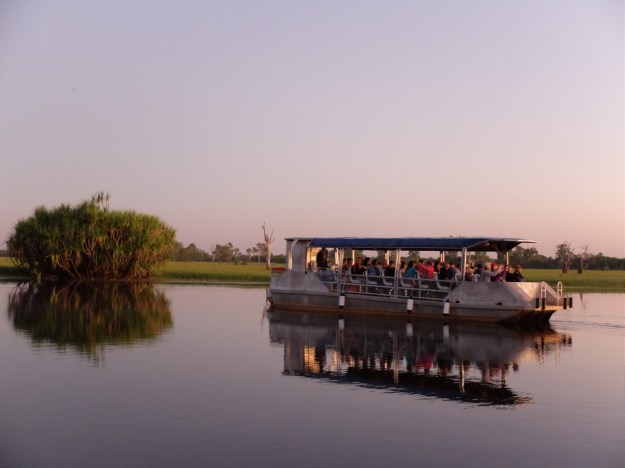 Sunrise cruise on Yellow River - spectacular!